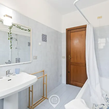 2 Balconies アルゲーロ